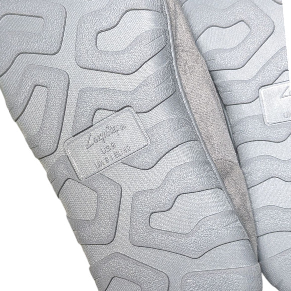 Lazy Steps Men's Moccasin Slippers - Size 9 - Gray - New - Indoor/Outdoor - Picture 6 of 7